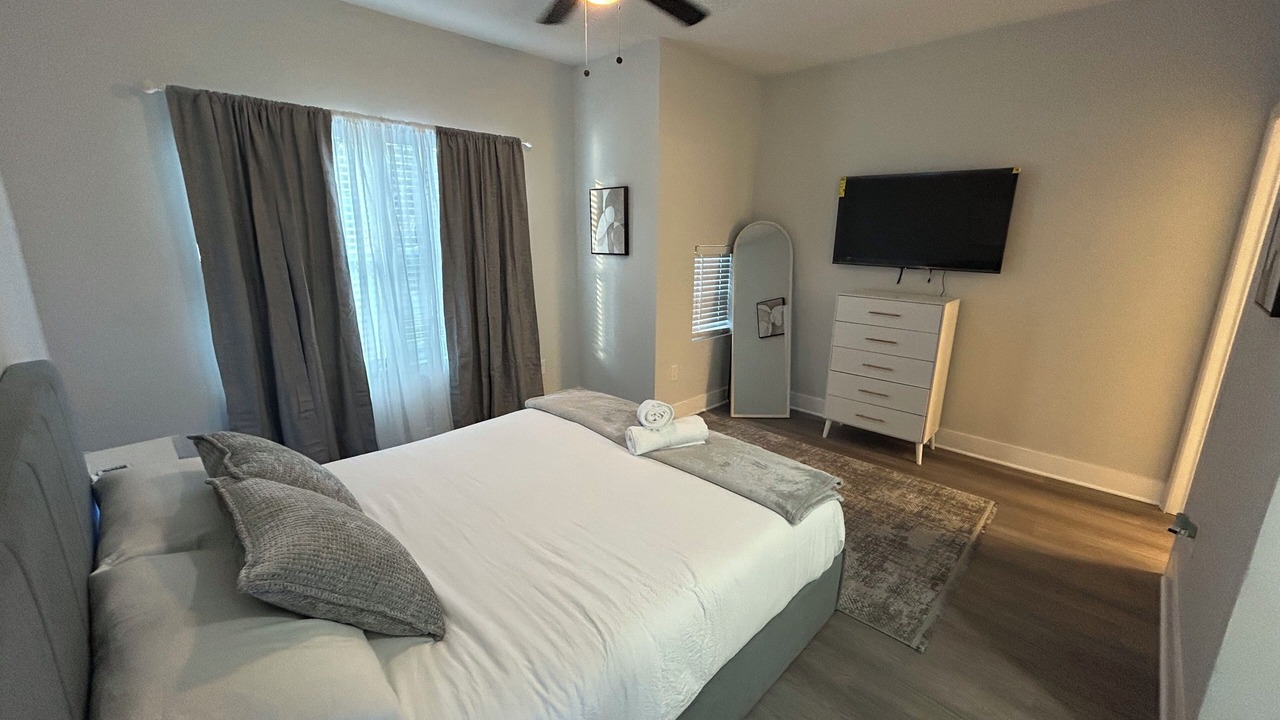 Photo of Bedroom in Urban Core