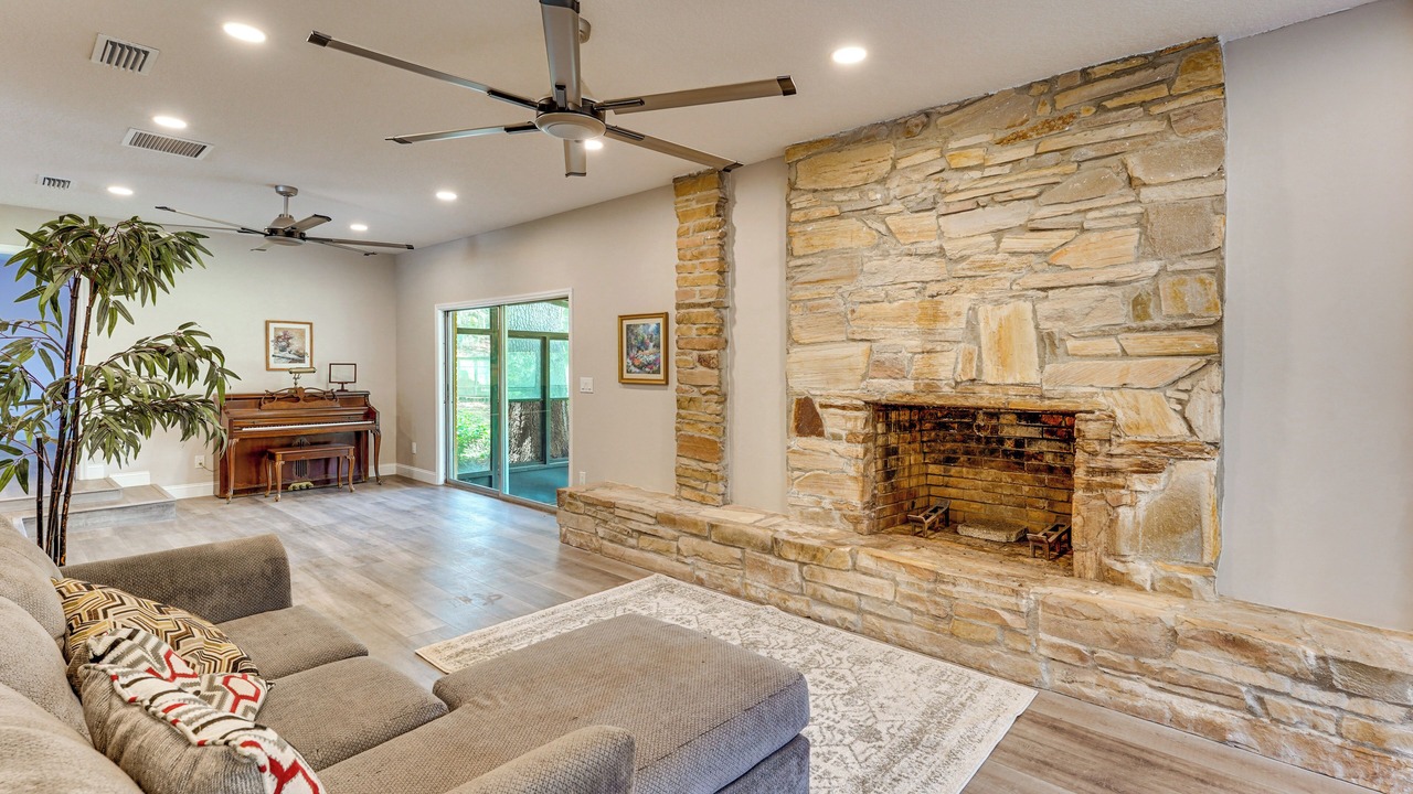 Photo of Livingroom in Keystone Heights