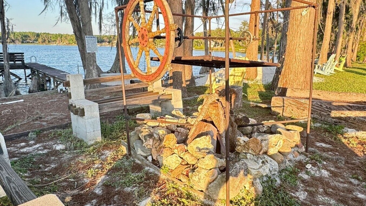 Photo of Others in Eustis