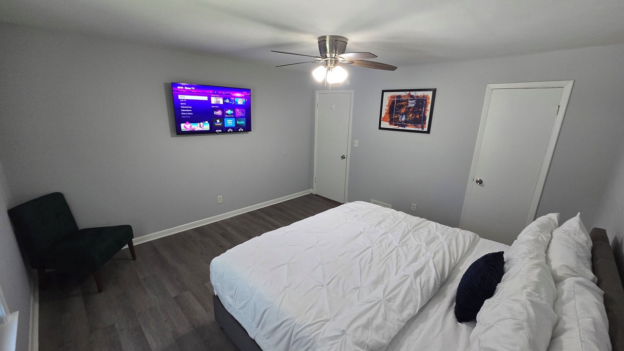 Photo of Bedroom in Forest Park