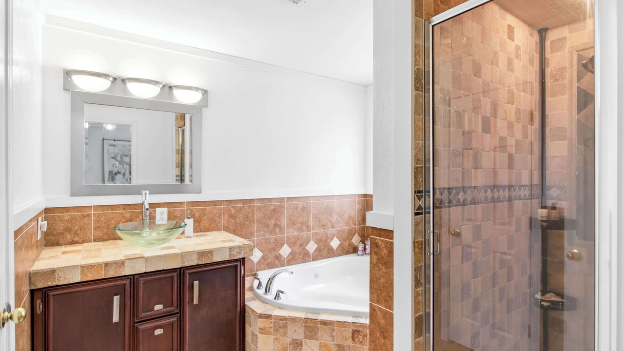 Photo of Bathroom in Gunter Afs