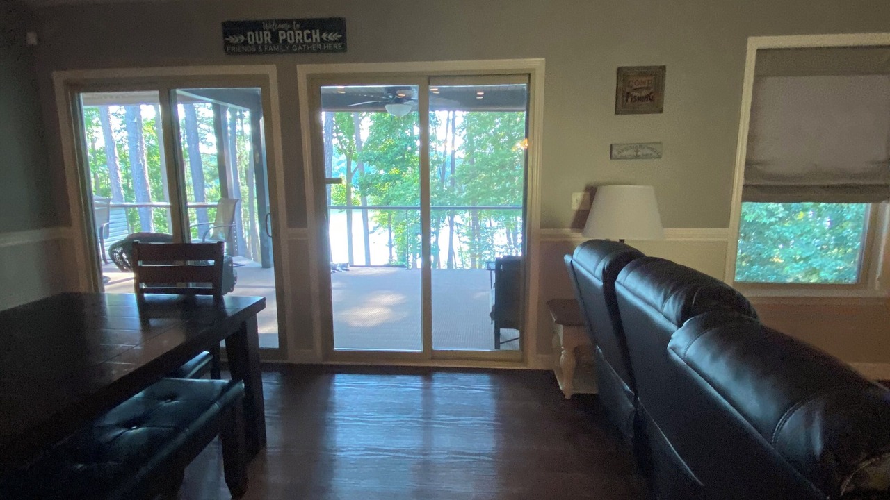 Photo of Livingroom in Townville