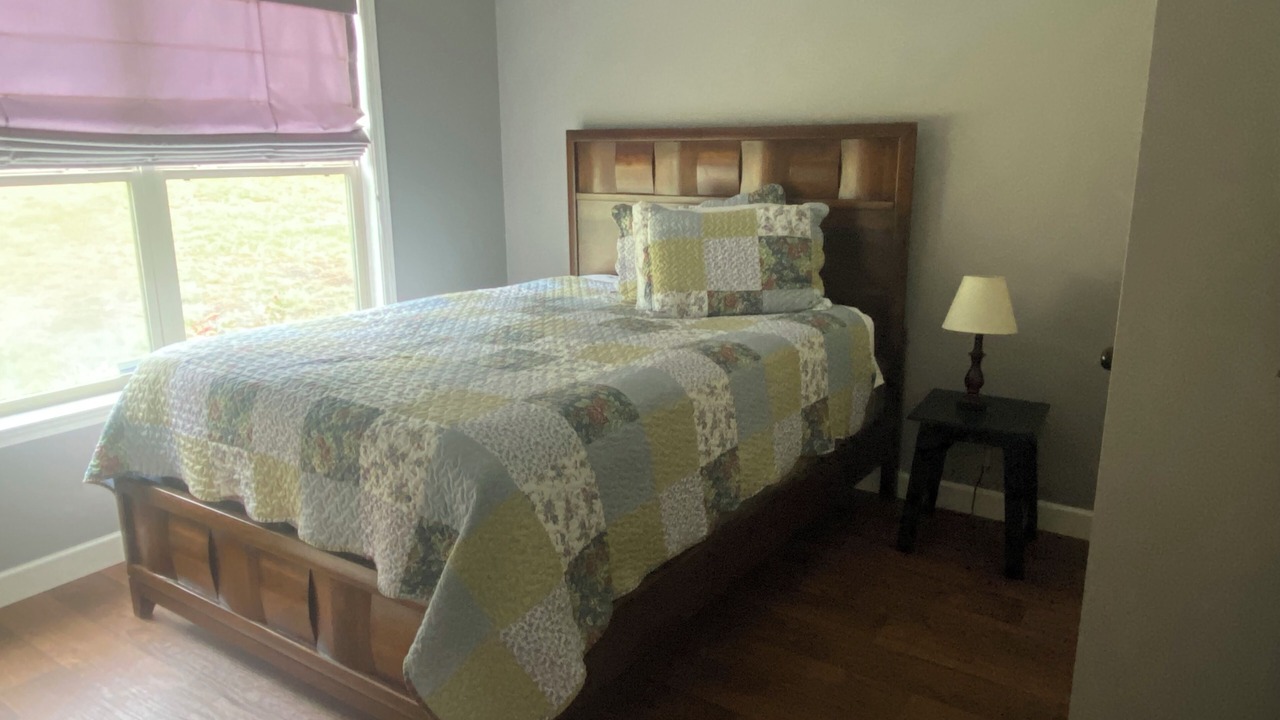 Photo of Bedroom in Townville