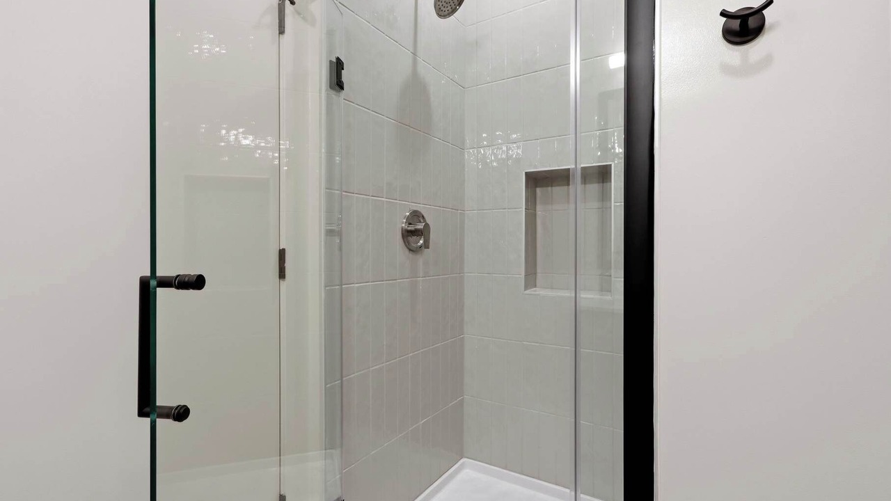 Photo of Bathroom in Metropolitan