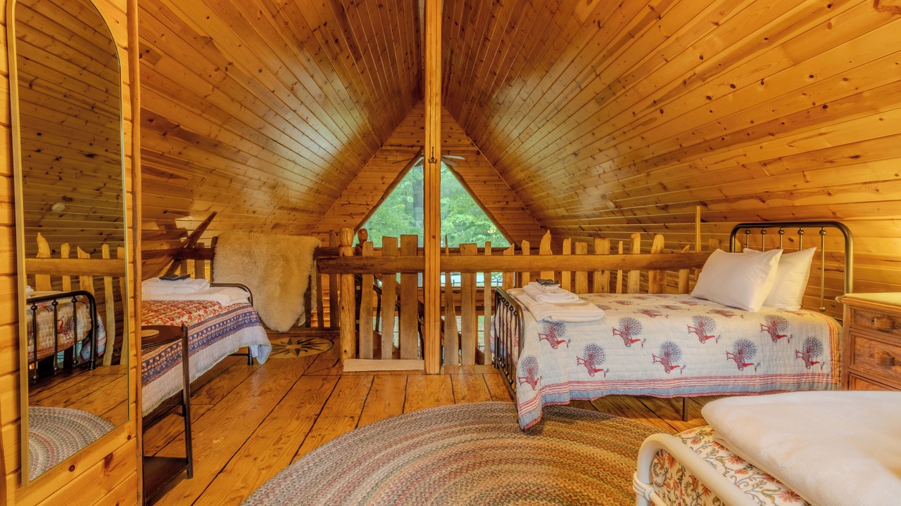 Photo of Bedroom in Elk Rapids