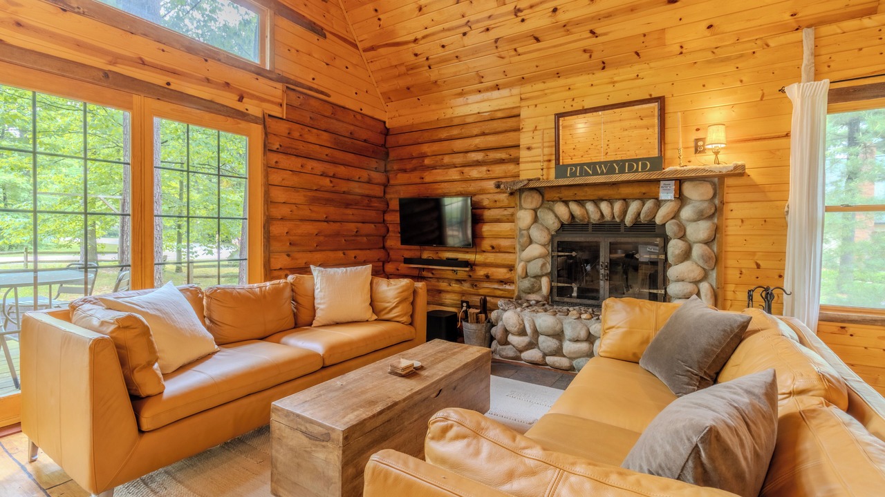 Photo of Livingroom in Elk Rapids