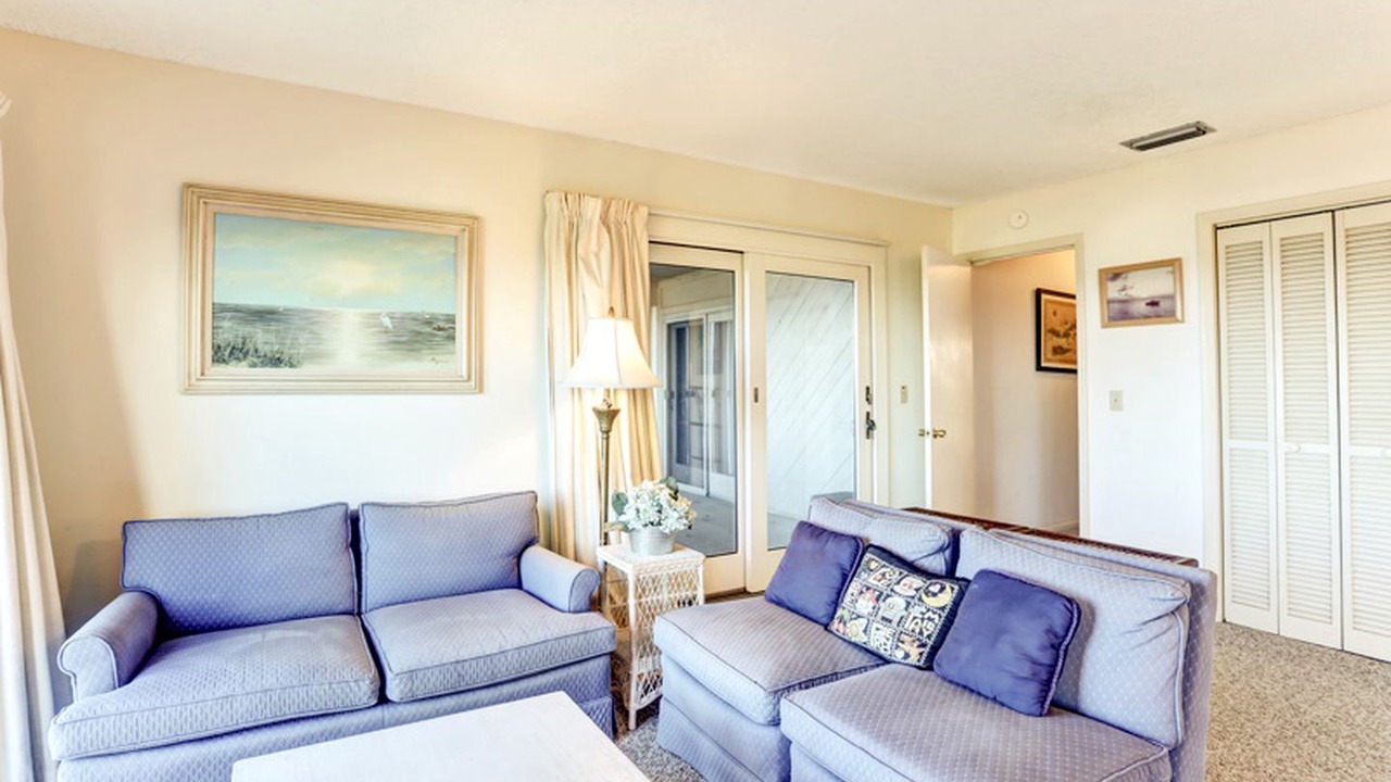 Photo of Livingroom in Fernandina Beach