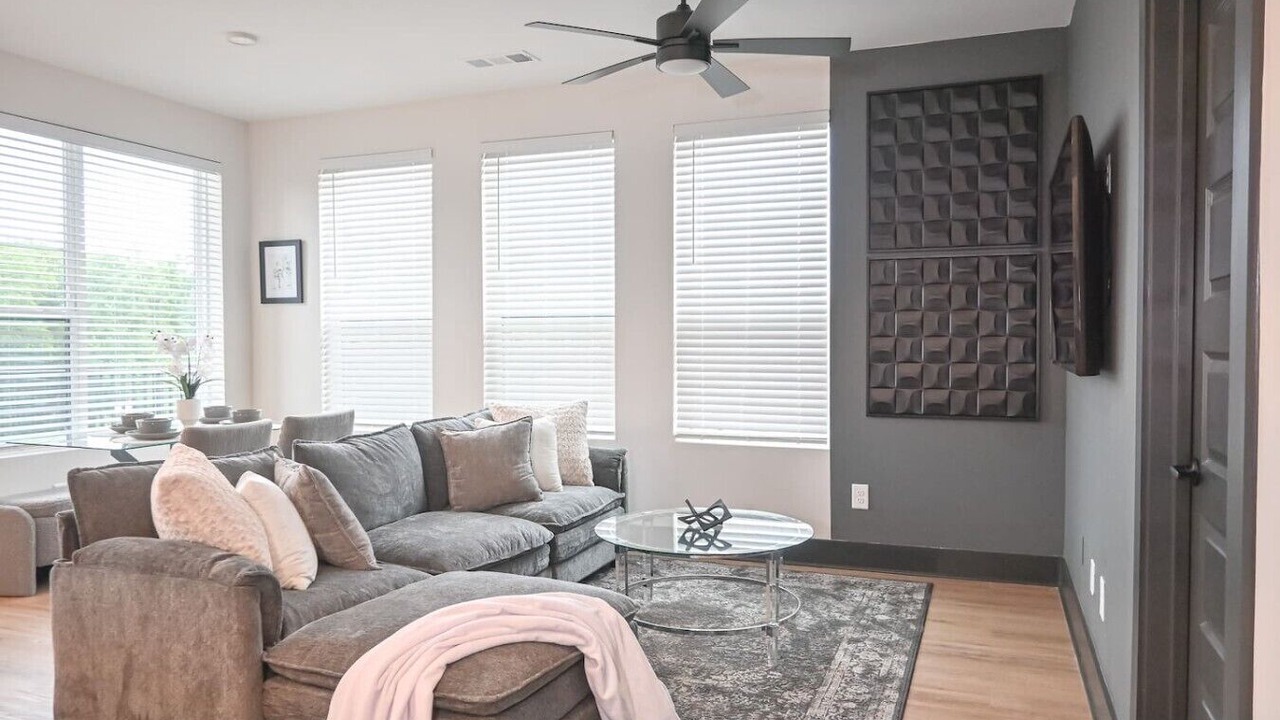 Photo of Livingroom in East Side