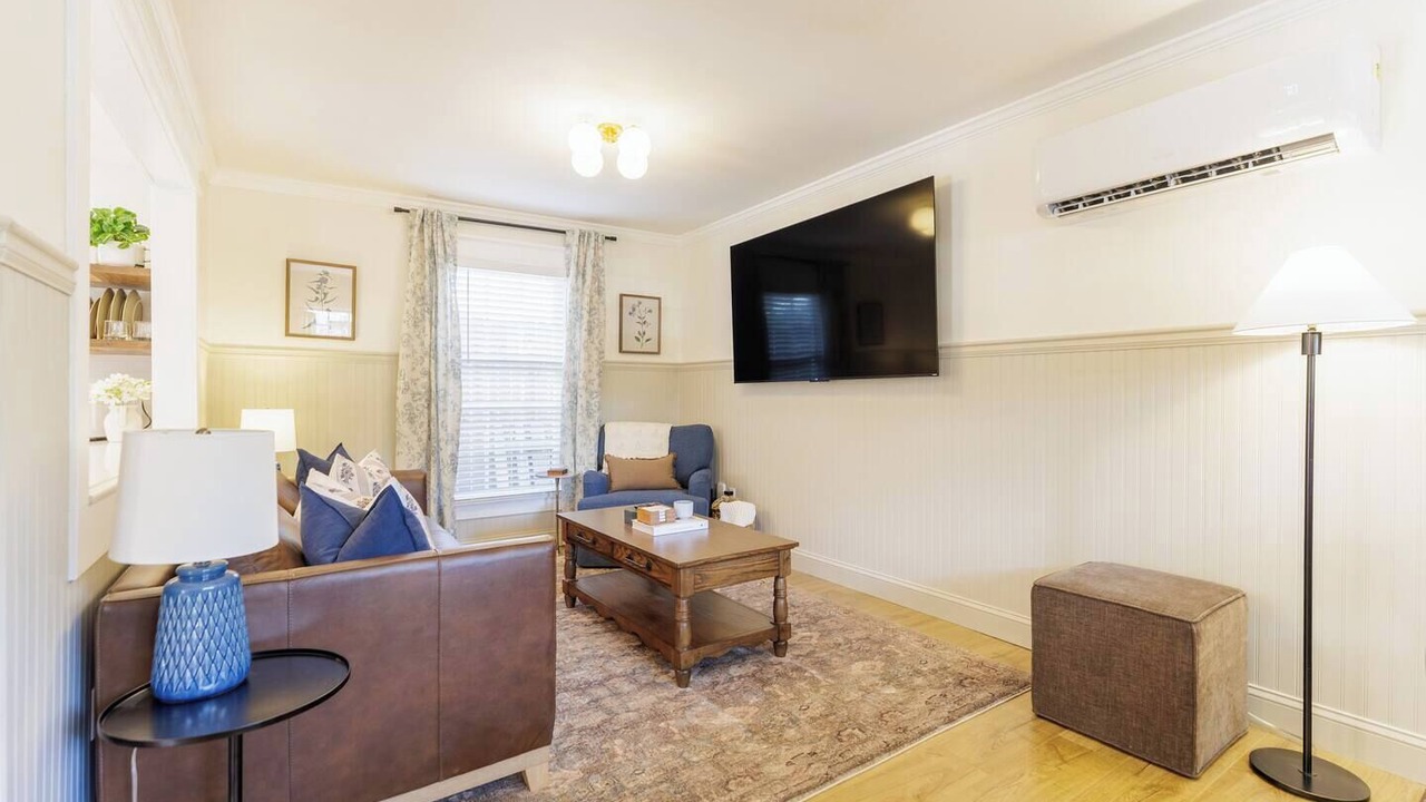 Photo of Livingroom in Valdosta
