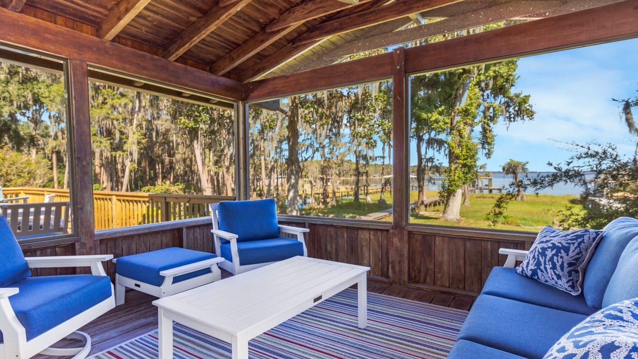 Photo of Patio Balcony in Melrose