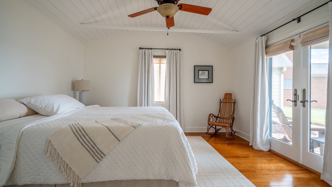 Photo of Bedroom in Lauderdale County