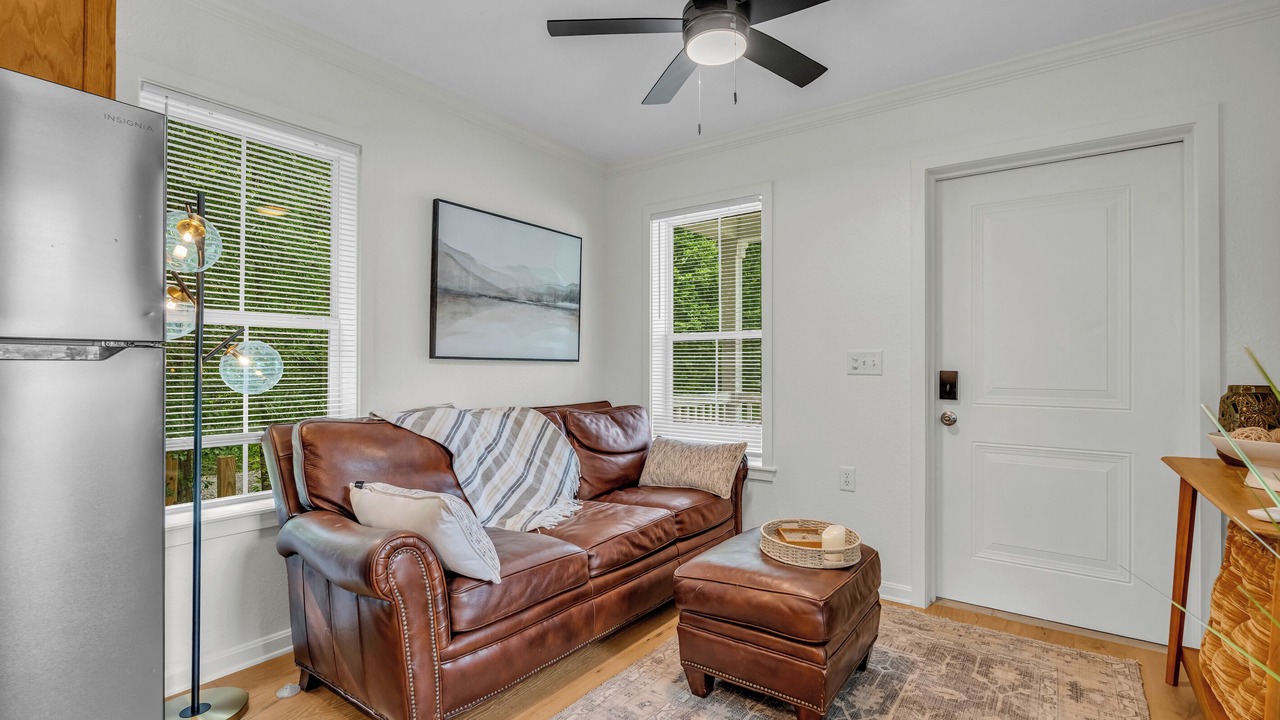 Photo of Livingroom in Starkville