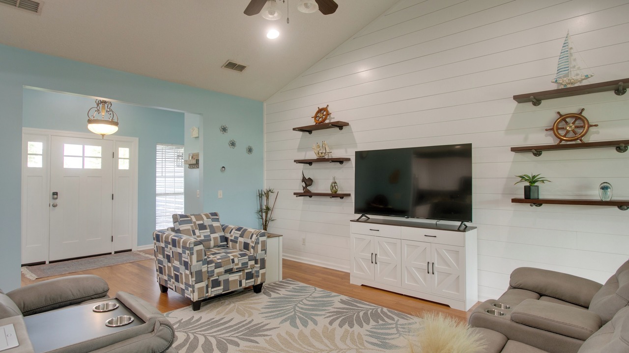 Photo of Livingroom in Douglas