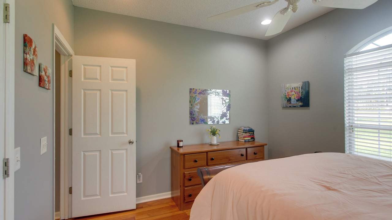 Photo of Bedroom in Douglas