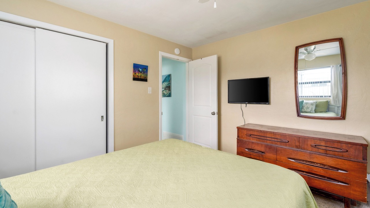 Photo of Bedroom in Beau Rivage Shores
