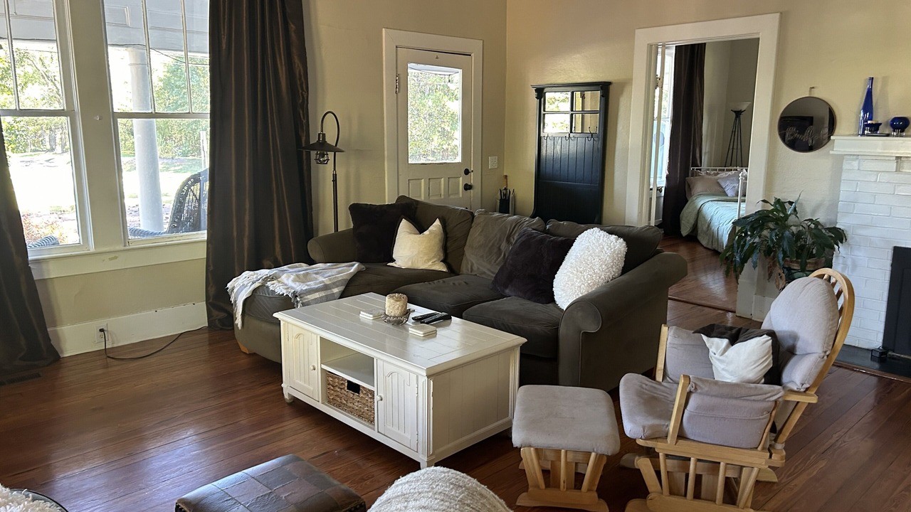 Photo of Livingroom in Watkinsville
