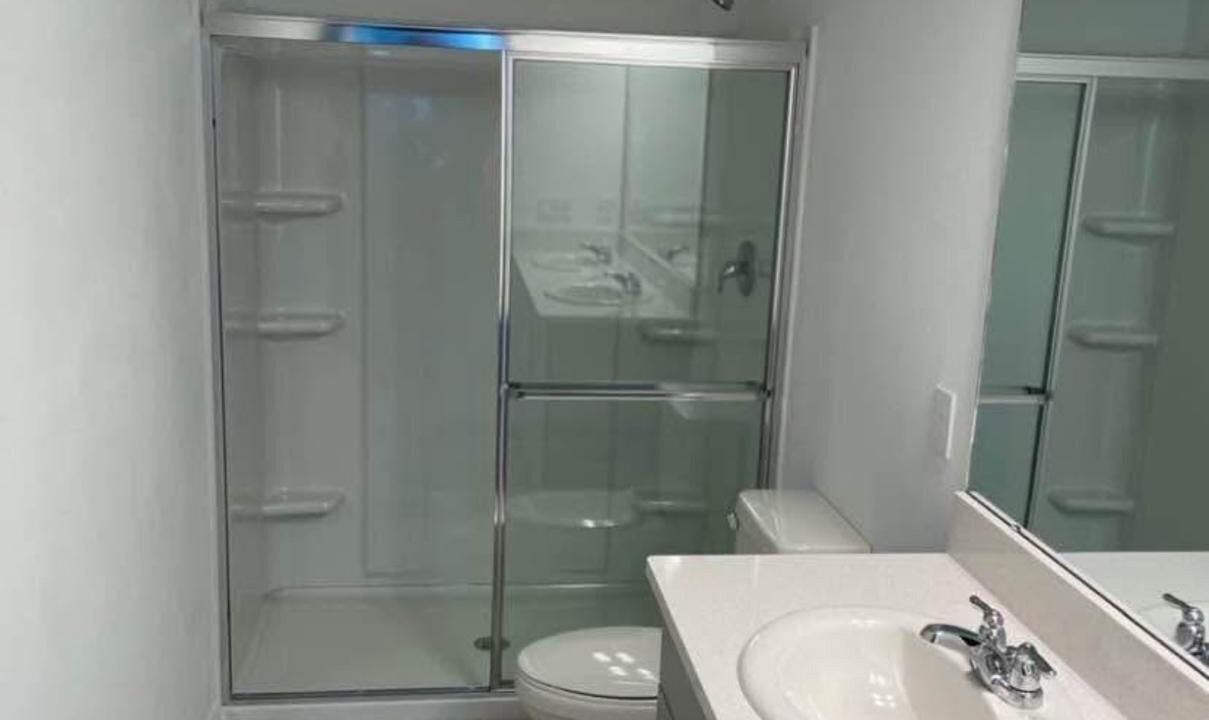 Photo of Bathroom in Poinciana
