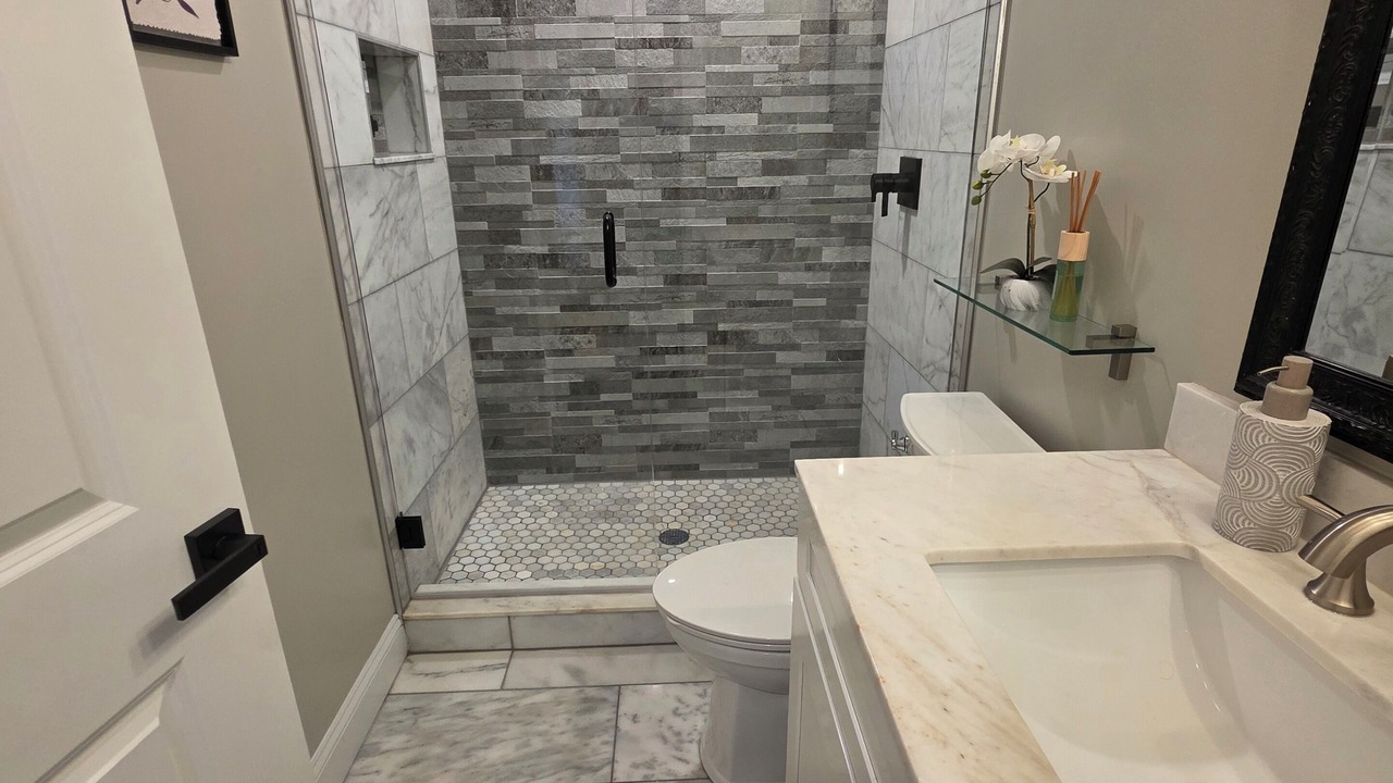 Photo of Bathroom in Mableton