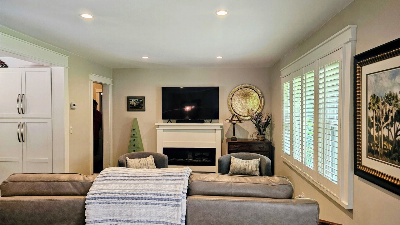 Photo of Livingroom in North Decatur
