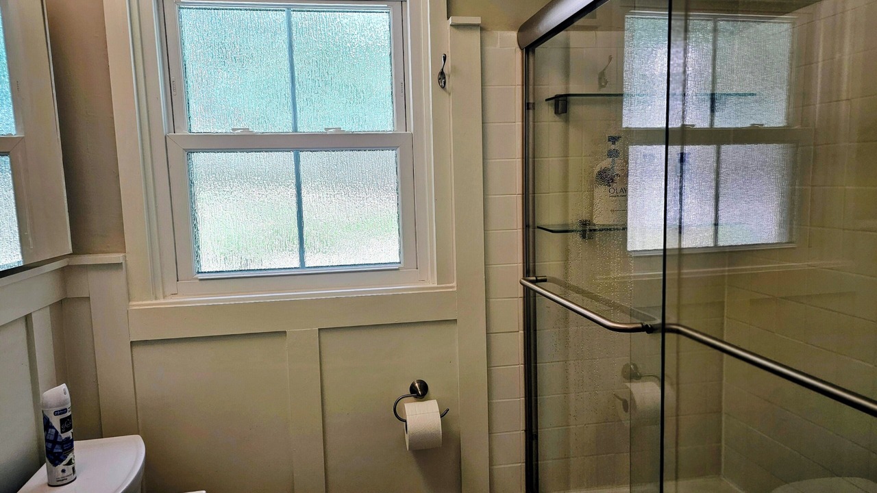 Photo of Bathroom in North Decatur