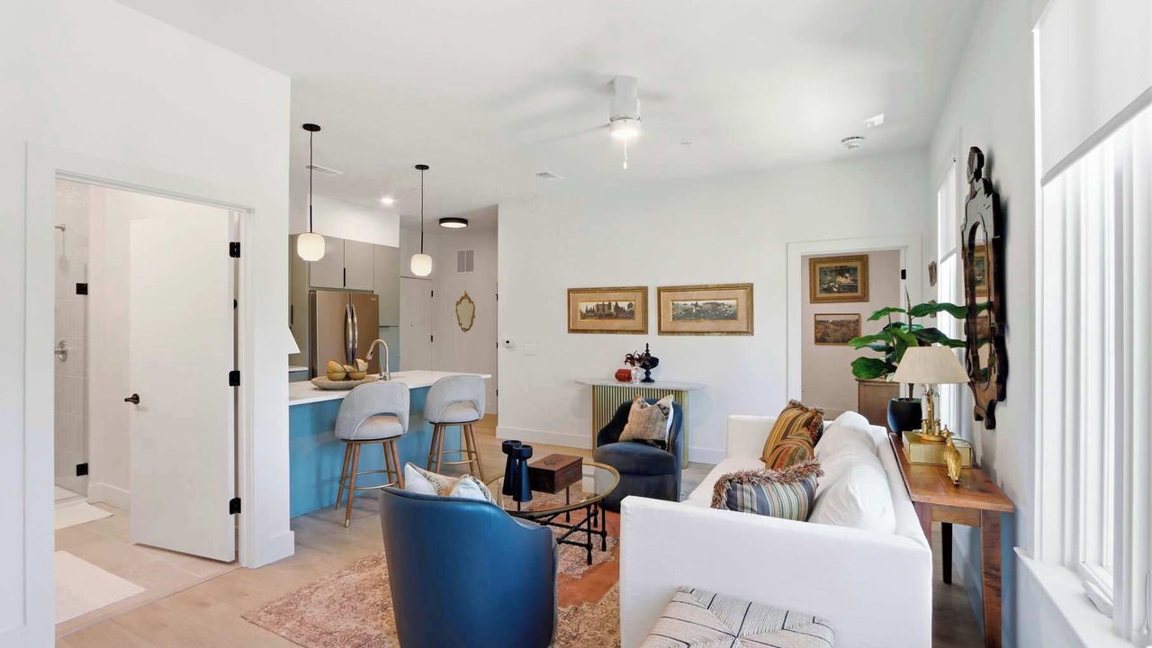 Photo of Livingroom in Metropolitan
