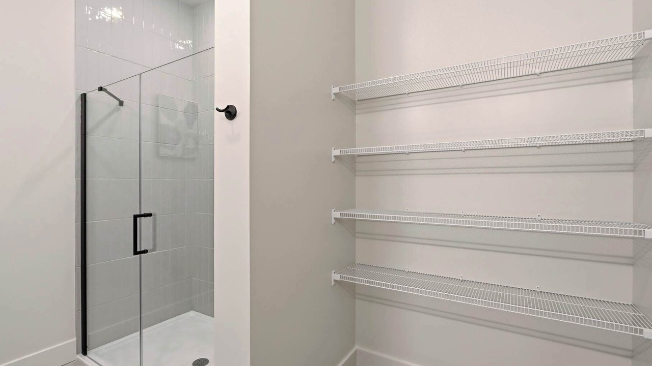 Photo of Bathroom in Metropolitan