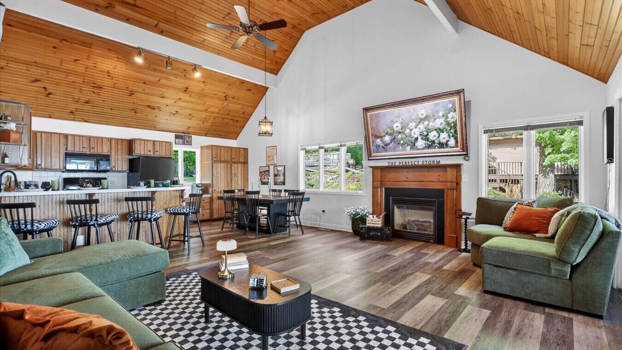 Photo of Livingroom in Fremont