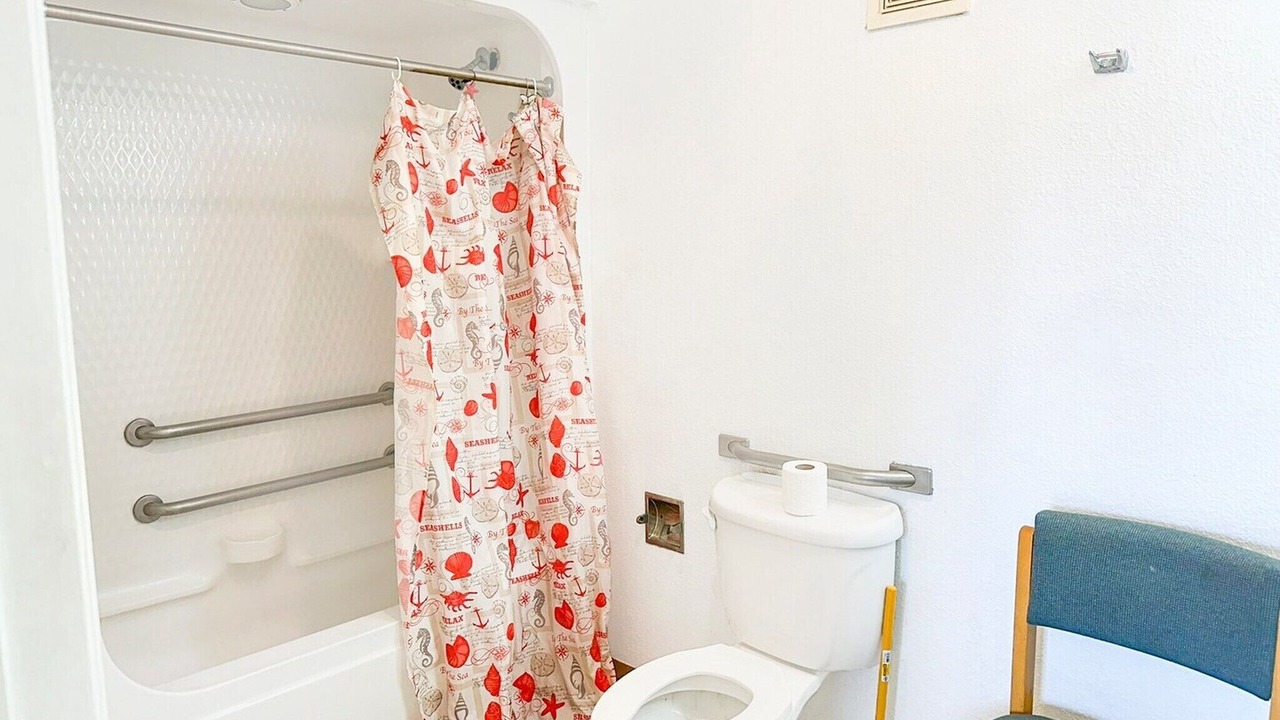 Photo of Bathroom in Albany