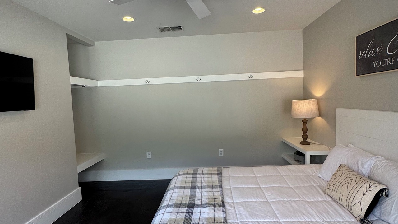 Photo of Bedroom in Alexander City