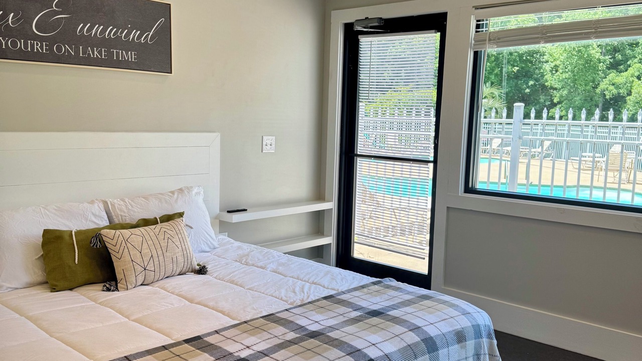 Photo of Bedroom in Alexander City