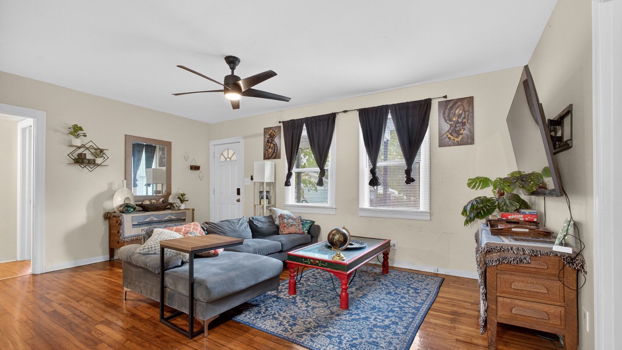 Photo of Livingroom in Tallahassee