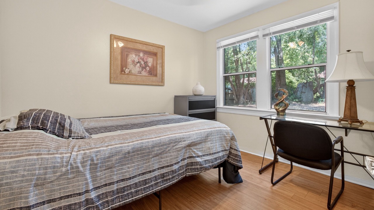 Photo of Bedroom in Tallahassee