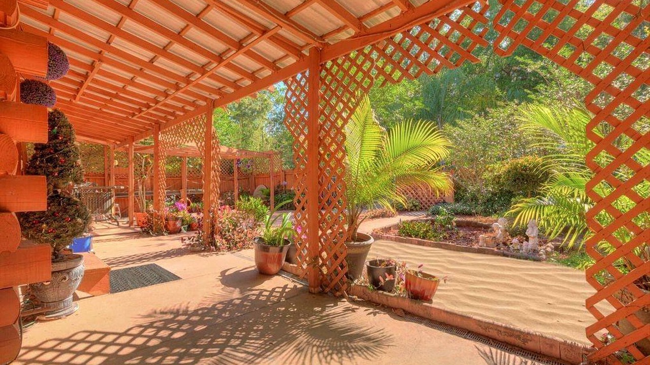 Photo of Patio Balcony in Lake Helen