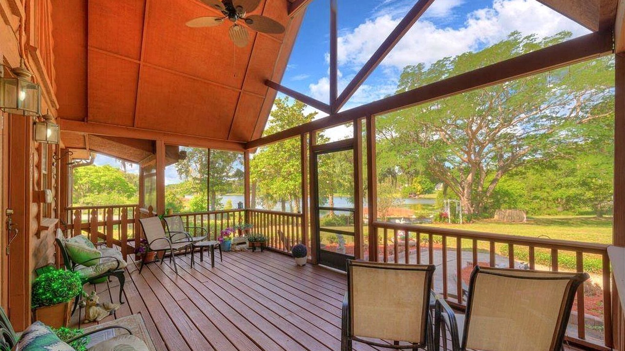 Photo of Patio Balcony in Lake Helen