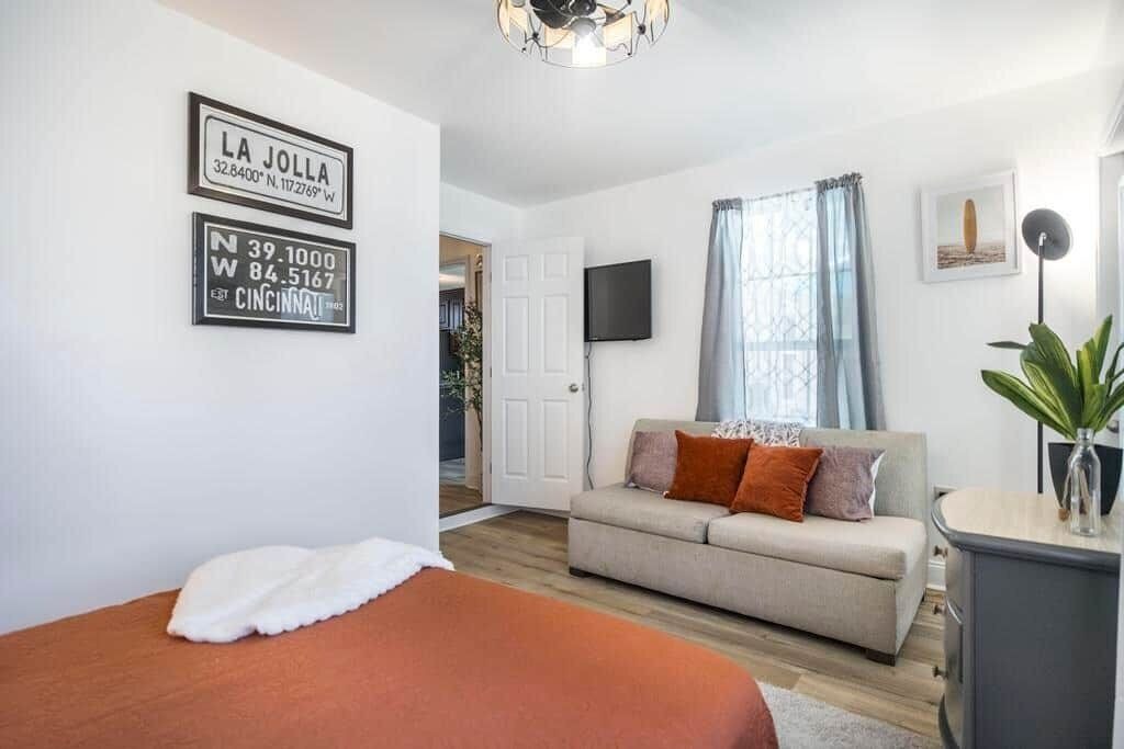 Photo of Bedroom in Kathleen