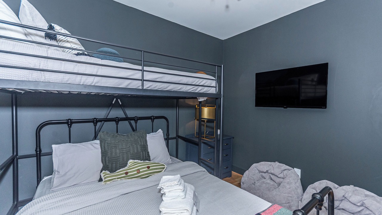Photo of Bedroom in Tallassee