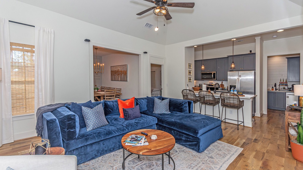 Photo of Livingroom in Tallassee