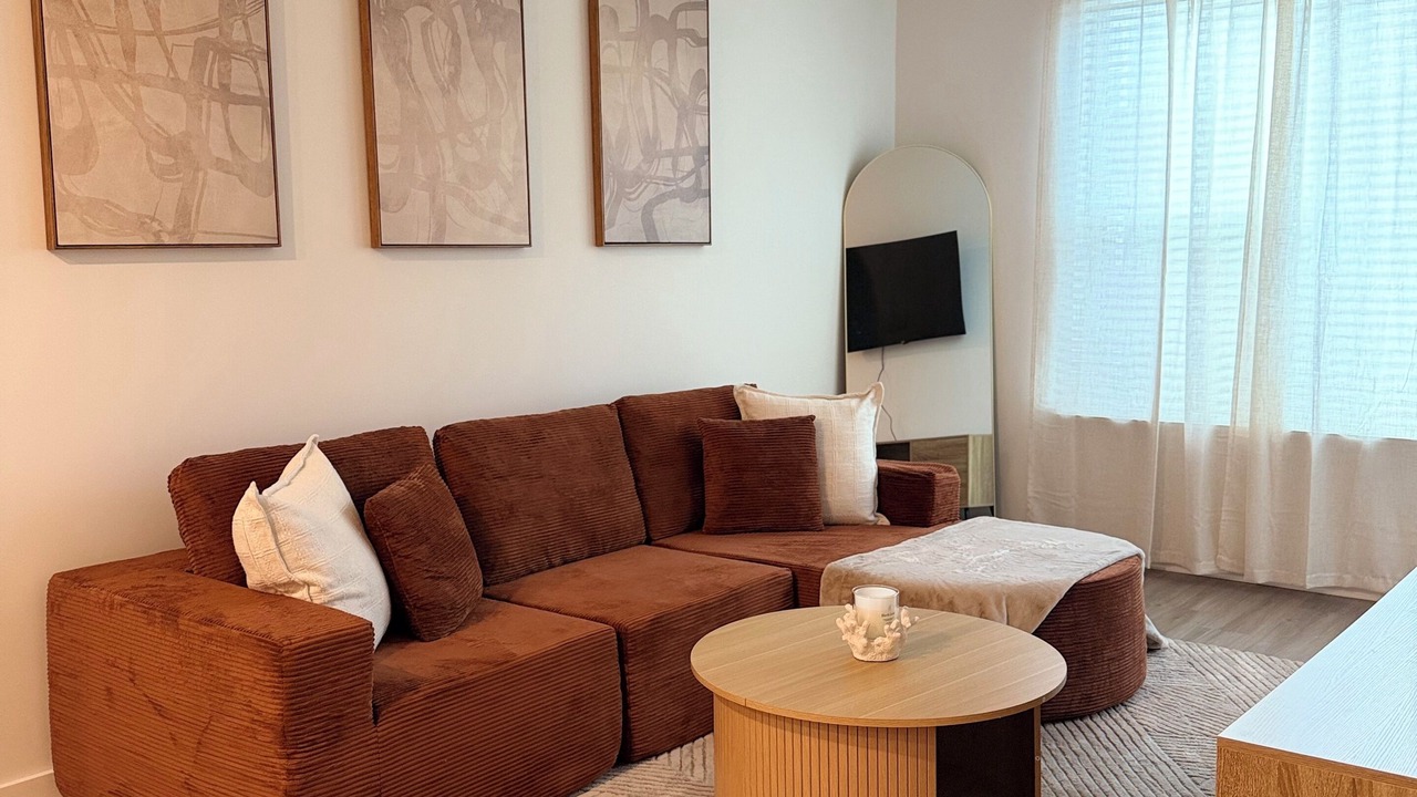 Photo of Livingroom in East Side