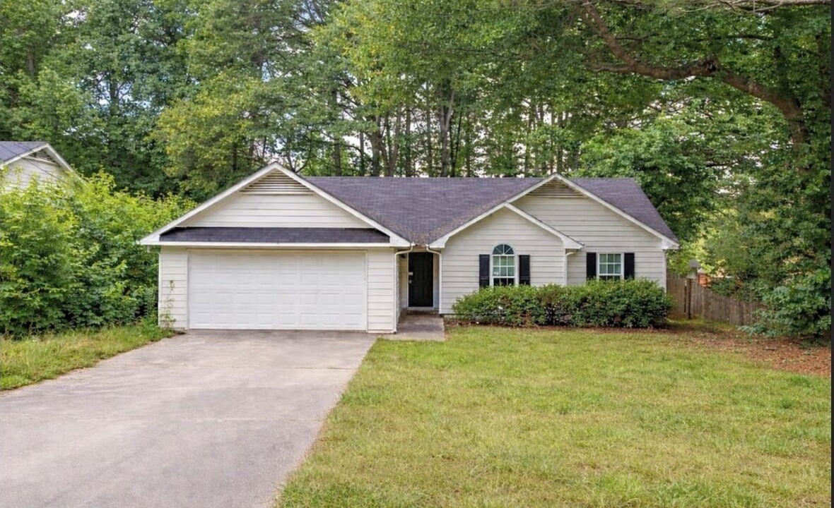 Photo of Outdoor in McDonough