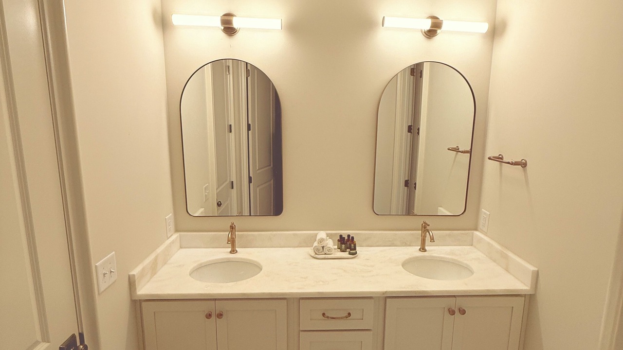 Photo of Bathroom in Pickwood