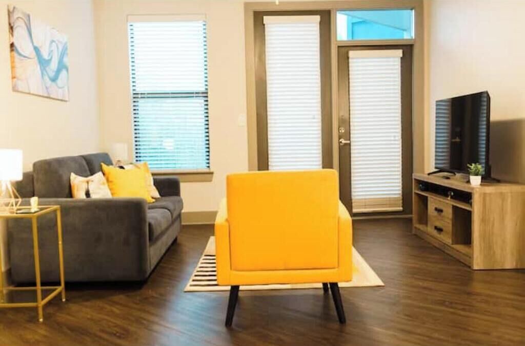 Photo of Livingroom in Westside