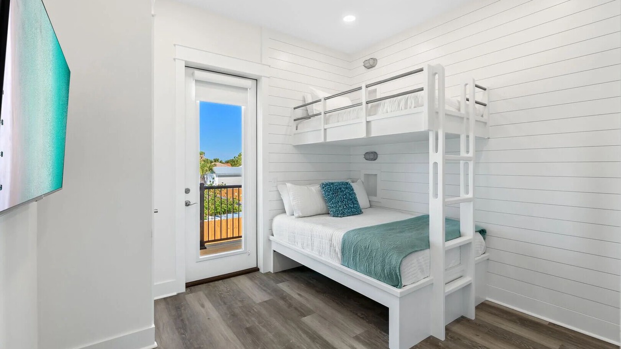 Photo of Bedroom in Kiska Beach