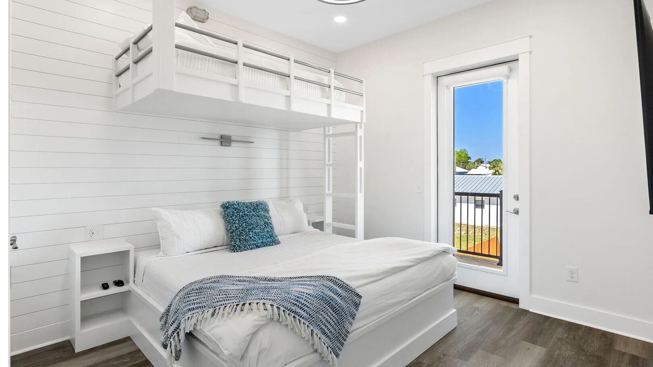 Photo of Bedroom in Kiska Beach