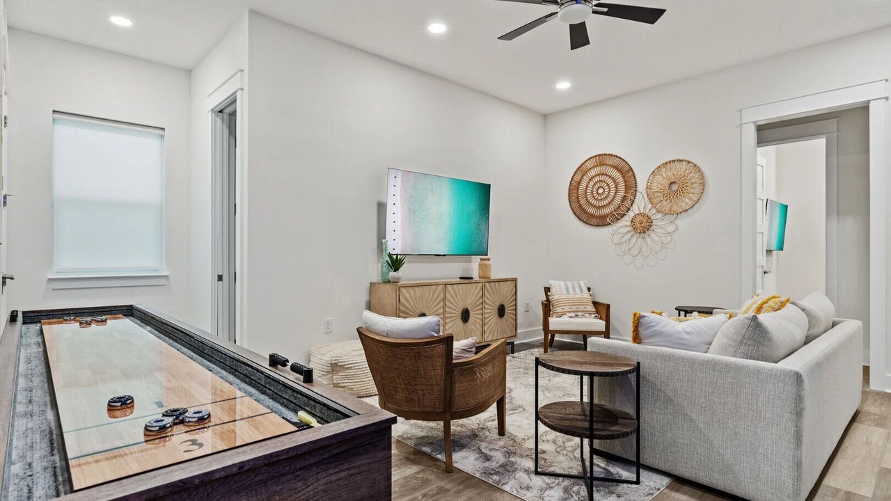 Photo of Livingroom in Kiska Beach
