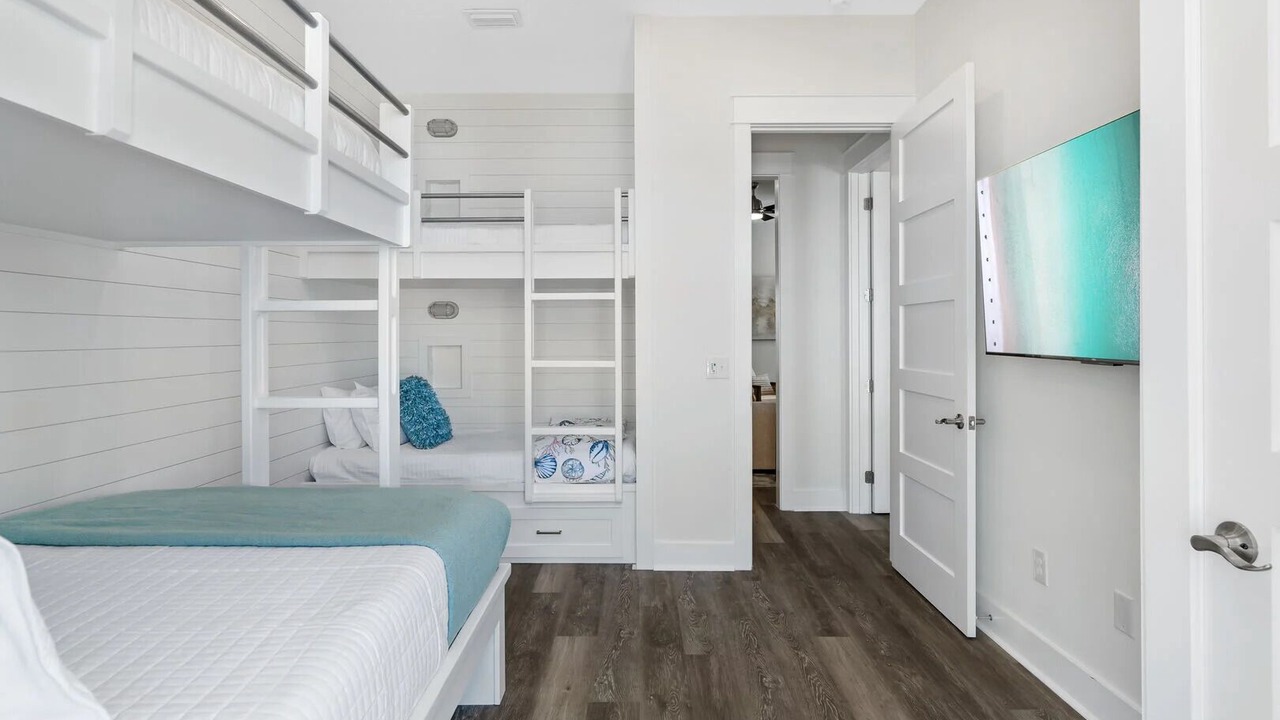 Photo of Bedroom in Kiska Beach