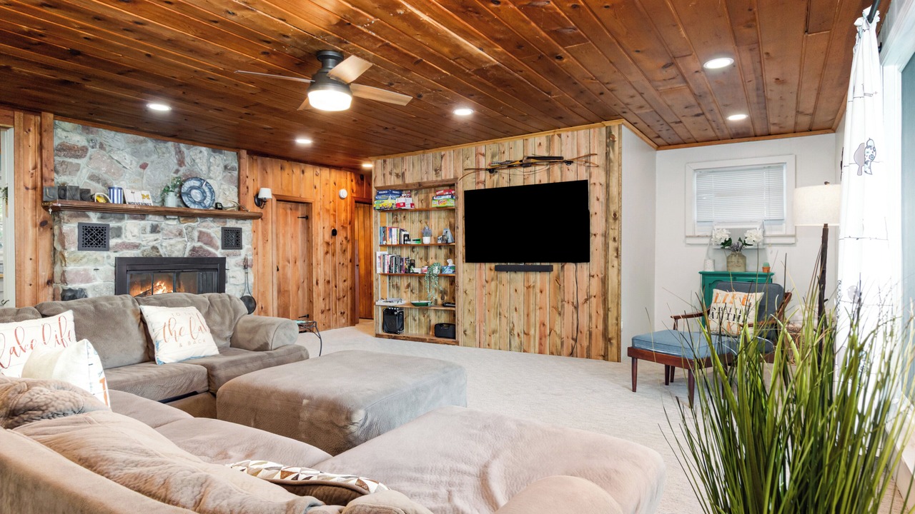 Photo of Livingroom in Harrison