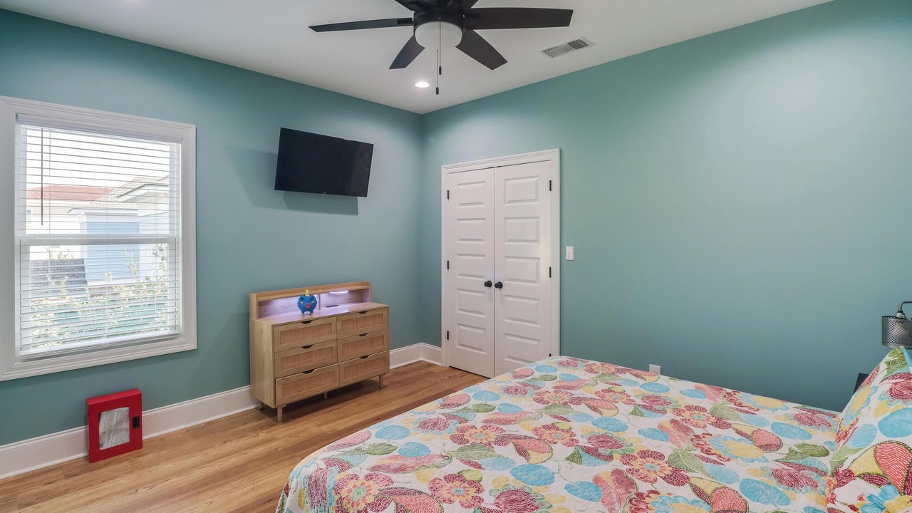 Photo of Bedroom in Long Beach