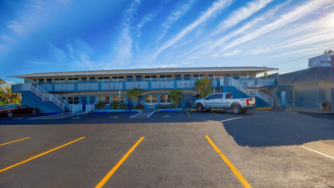 Photo of Outdoor in Le Barons Of Titusville