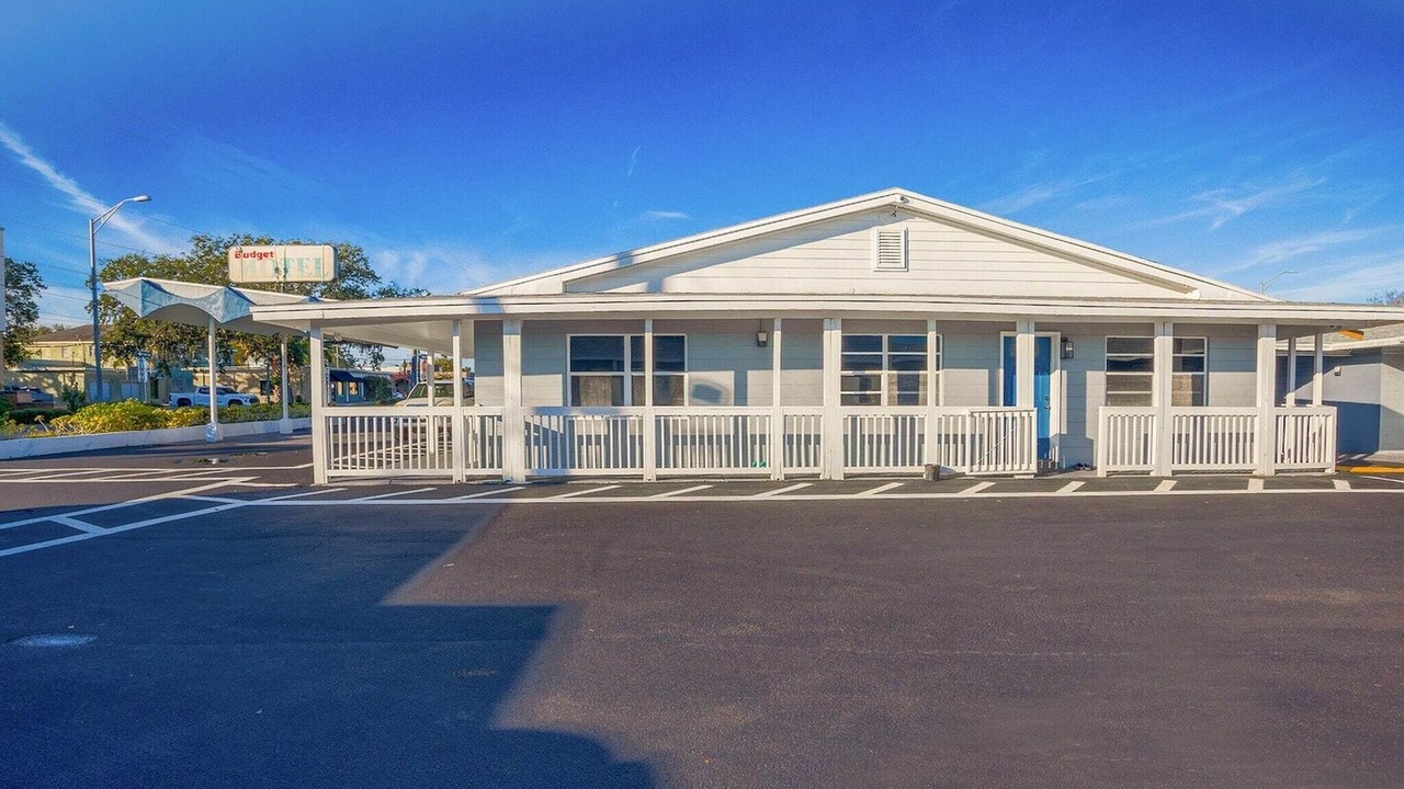 Photo of Outdoor in Le Barons Of Titusville