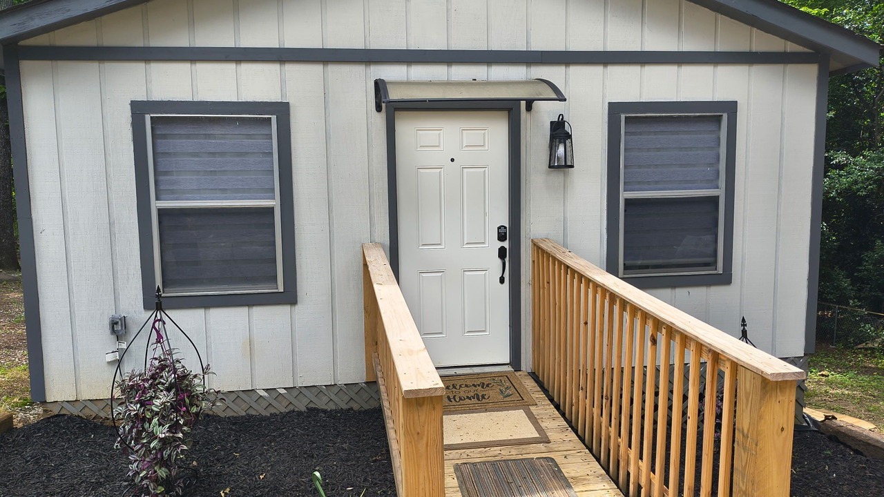 Photo of Outdoor in Lithonia